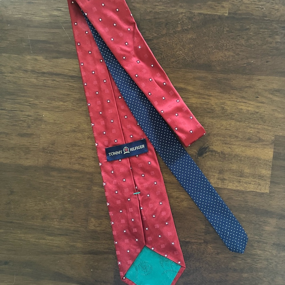 Vintage Tommy Hilfiger Tie. EUC - Picture 5 of 10